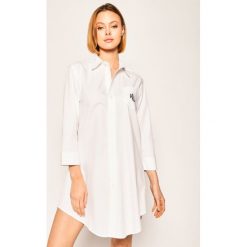 Koszula nocna Lauren Ralph Lauren I8131326. Białe koszule nocne damskie Lauren Ralph Lauren, xl, bez wzorów, z bawełny, bez kołnierzyka, bez rękawów. W wyprzedaży za 259,00 zł.