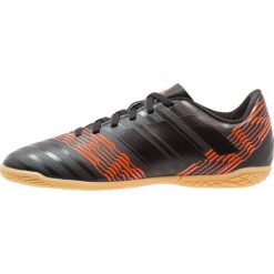Adidas Performance NEMEZIZ TANGO 17.4 IN Halówki core black/solar red. Czarne buty sportowe chłopięce adidas Performance, z gumy. W wyprzedaży za 152,15 zł.