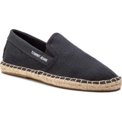 Espadryle TOMMY JEANS - Flag Espadrille EM0EM00232 Dark Grey 990. Szare espadryle męskie Tommy Jeans, bez wzorów, z jeansu. W wyprzedaży za 209,00 zł.