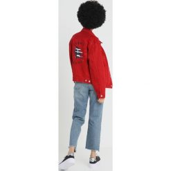 Tommy Jeans 90S COLOURED JACKET Kurtka jeansowa red. Czerwone żakiety damskie Tommy Jeans, s, bez wzorów, z bawełny. Za 799,00 zł.
