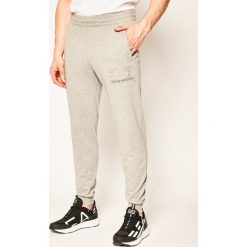 Spodnie dresowe EA7 Emporio Armani 3HPP63 PJ05Z 3905. Szare jeansy męskie EA7 Emporio Armani, m, bez wzorów, z bawełny. W wyprzedaży za 399,00 zł.