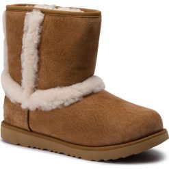 Buty UGG - K Hadley II 1017332K K/Che. Pomarańczowe śniegowce dziewczęce marki Ugg, bez zapięcia. W wyprzedaży za 399,00 zł.