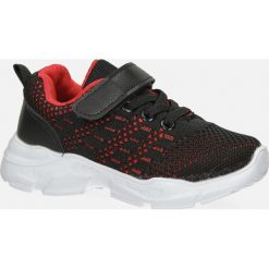 Czarne buty sportowe na rzep casu 20p10/b. Czarne buty dziewczęce sportowe Casu, bez wzorów, bez zapięcia. Za 39,99 zł.