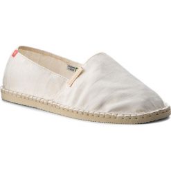 Półbuty HAVAIANAS - Alp H. Orig Np 4139276121 Beige. Brązowe półbuty męskie Havaianas, bez wzorów, z tworzywa sztucznego, bez obcasa, na płaskiej podeszwie, bez zapięcia. W wyprzedaży za 109,00 zł.
