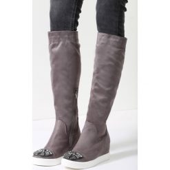 Szare Kozaki Harder They Come. Czarne buty zimowe damskie marki Born2be, z materiału, z okrągłym noskiem, na niskim obcasie, na koturnie. Za 89,99 zł.