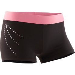 Spodenki do gimnastyki 500 damskie. Czarne szorty damskie DOMYOS, bez wzorów, z elastanu. Za 39,99 zł.