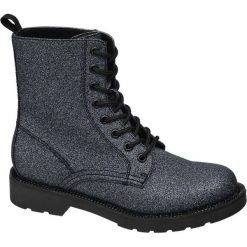 Botki damskie Catwalk czarne. Czarne botki damskie Catwalk, z materiału, bez obcasa, na obcasie, bez zapięcia. Za 159,90 zł.