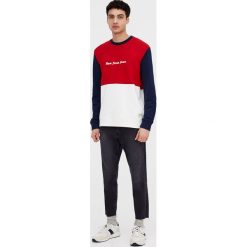 Bluzy męskie: Bluza z kolorowymi elementami i napisem