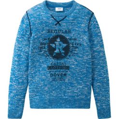 Sweter chłopięcy dzianinowy bonprix lodowy niebieski-biały melanż. Niebieskie swetry chłopięce bonprix, z nadrukiem, z dzianiny, bez kołnierzyka. Za 64,99 zł.