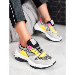 KOLOROWE SNEAKERSY SNAKE PRINT. Trampki i tenisówki damskie SHELOVET. Za 99,90 zł.