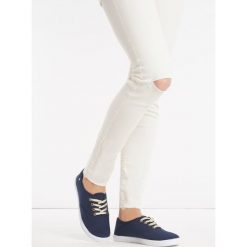 Granatowe Tenisówki Harken. Niebieskie tenisówki damskie Born2be, z materiału. Za 39,99 zł.