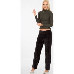 Czarne Welurowe Spodnie Szwedy BB20746. Czarne spodnie damskie Fasardi, s, z weluru. Za 29,90 zł.