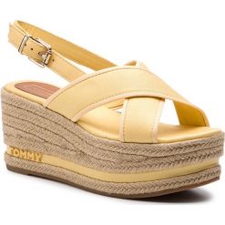Espadryle TOMMY HILFIGER - Flatform Sandal Tommy Pastel FW0FW03826 Golden Haze 731. Espadryle damskie TOMMY HILFIGER. W wyprzedaży za 349,00 zł.