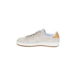 Buty Diadora GAME LOW SUEDE. Niebieskie trampki męskie Diadora, bez wzorów, bez zapięcia. Za 319,20 zł.