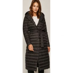 Medicine - Kurtka puchowa Pale Femininity. Czarne kurtki damskie MEDICINE, s, w paski, z poliesteru, długie. Za 399,90 zł.