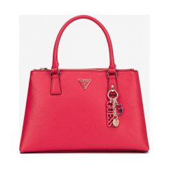 Guess Becca Torebka Czerwony. Czerwone torebki klasyczne damskie Guess, z aplikacjami, z materiału, bez dodatków. Za 731,95 zł.