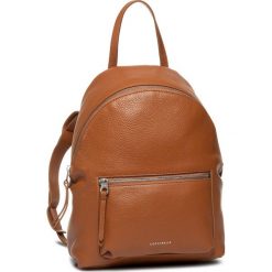 Plecak COCCINELLE - FA0 Alix E1 FA0 14 01 01 Caramel W03. Pomarańczowe plecaki damskie Coccinelle, bez wzorów, ze skóry, klasyczne. Za 1249,00 zł.