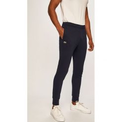 Lacoste - Spodnie. Czarne spodnie męskie Lacoste, na co dzień, xxl, bez wzorów, z elastanu. W wyprzedaży za 279,90 zł.