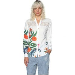 Desigual Koszulka Cam Te Teor Of Fun 18Swcwa61000 (Rozmiar M). Szare koszulki damskie marki Desigual, m, bez wzorów, bez kołnierzyka, bez rękawów. W wyprzedaży za 178,00 zł.