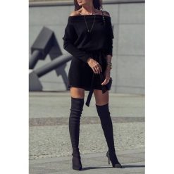 Sukienka BLEOMA BLACK. Czarne sukienki damskie IVET, na co dzień, m, w paski, z materiału, bez kołnierzyka, z krótkim rękawem, krótkie, mini, proste. W wyprzedaży za 69,00 zł.