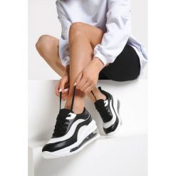 Czarne Sneakersy Clanea. Czarne buty sportowe damskie Renee. Za 139,99 zł.