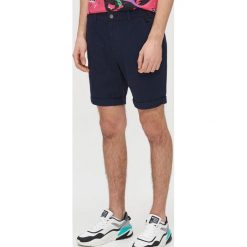 Szorty chinos slim - Granatowy. Niebieskie spodenki i szorty męskie Cropp, m, bez wzorów. Za 79,99 zł.