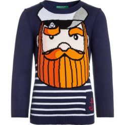 Benetton Sweter blue. Niebieskie swetry chłopięce marki Benetton, z bawełny. Za 129,00 zł.