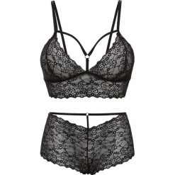 Biustonosz + figi panty "ouvert" (2 części) bonprix czarny. Czarne figi damskie marki bonprix, w koronkowe wzory, z koronki. Za 74,99 zł.