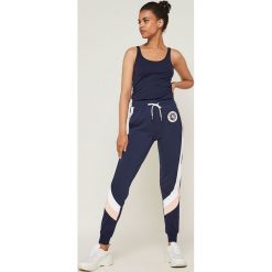 Undiz - Spodnie Colorpantiz. Niebieskie spodnie damskie Undiz, s, bez wzorów, z elastanu. Za 69,90 zł.