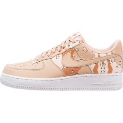 Trampki męskie: Nike Sportswear AIR FORCE 1 ’07 LV8 Tenisówki i Trampki bio beige/orange quartz