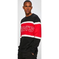 Levi's - Bluza. Czerwone bluzy męskie Levi's®, s, z aplikacjami, z bawełny, z okrągłym kołnierzem, bez rękawów, bez kaptura. Za 279,90 zł.