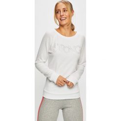 Only Play - Bluza. Białe bluzy damskie Only Play, s, z nadrukiem, z bawełny, bez rękawów, bez kaptura. W wyprzedaży za 49,90 zł.