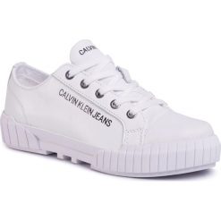 Trampki CALVIN KLEIN JEANS - Blaza R0786 White. Białe półbuty damskie Calvin Klein Jeans, bez wzorów, z jeansu, bez zapięcia. W wyprzedaży za 539,00 zł.