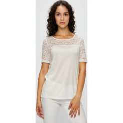 Jacqueline de Yong - Top Kimmie. Białe bluzki damskie marki Jacqueline de Yong, s, bez wzorów, z elastanu, z okrągłym kołnierzem. W wyprzedaży za 27,90 zł.