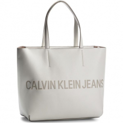 Torebka CALVIN KLEIN JEANS - Sculped Zip Tote Lo K40K400382 103. Białe torebki klasyczne damskie Calvin Klein Jeans, z jeansu, duże. Za 599,00 zł.