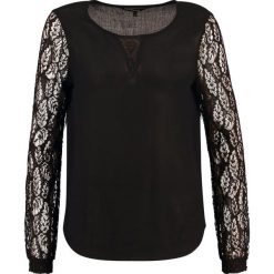 Bluzki asymetryczne: Vero Moda VMANNA Bluzka black