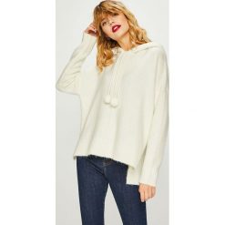 Medicine - Sweter XMASS. Białe swetry oversize damskie marki MEDICINE, s, z elastanu. W wyprzedaży za 59,90 zł.