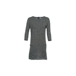 Sukienki krótkie Vero Moda CLEMENTINE. Szare sukienki damskie marki Vero Moda, s, bez wzorów, bez kołnierzyka, z krótkim rękawem, krótkie, mini. Za 103,20 zł.