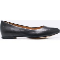 Baleriny damskie lakierowane: Caprice – Baleriny
