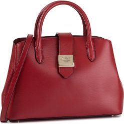 Torebka DKNY - Lyla Centr Zip Tote R94D3F68 Bright Red 620. Czerwone torebki klasyczne damskie DKNY, bez wzorów, ze skóry, klasyczne, bez dodatków. Za 1199,00 zł.