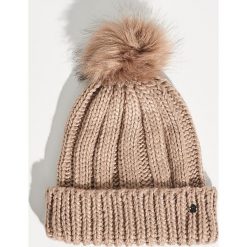 Czapka z pomponem - Beżowy. Brązowe czapki zimowe damskie Sinsay. Za 24,99 zł.