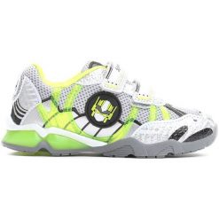 Zielone Buty Sportowe Transform Yourself. Zielone buciki niemowlęce Born2be, ze skóry, z okrągłym noskiem, na obcasie, na rzepy. Za 69,99 zł.