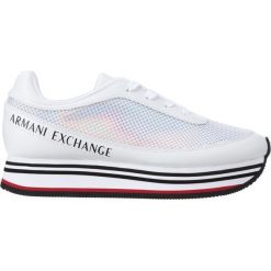 Armani Exchange Tenisówki Biały. Białe trampki i tenisówki damskie Armani Exchange, bez wzorów, z materiału, bez zapięcia. Za 783,95 zł.