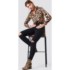 XLE the Label Jeansy Kathleen Slim Fit - Black. Czarne jeansy damskie z wysokim stanem marki XLE the Label, z jeansu. W wyprzedaży za 100,17 zł.