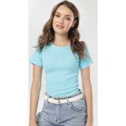 Niebieski T-shirt Phereisis. Niebieskie bluzki damskie Born2be, s, bez wzorów, bez kołnierzyka. W wyprzedaży za 14,99 zł.