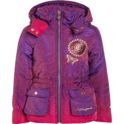 Desigual CARDEDEU Kurtka zimowa flox. Czerwone kurtki chłopięce marki Desigual, na zimę, z poliesteru. W wyprzedaży za 359,10 zł.