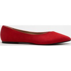 Baleriny - Czerwony. Czerwone baleriny damskie House, bez wzorów, bez obcasa. Za 49,99 zł.