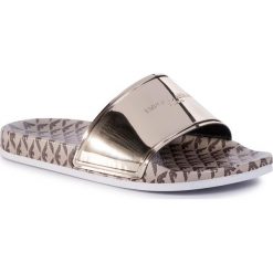 Klapki EMPORIO ARMANI - X3P711 XD184 00194 Gold. Żółte klapki damskie Emporio Armani, bez wzorów, ze skóry ekologicznej, bez obcasa. W wyprzedaży za 429,00 zł.