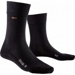 Skarpety X-SOCKS DRESSCODE. Czarne skarpetki męskie X SOCKS, bez wzorów, z jedwabiu. W wyprzedaży za 147,00 zł.