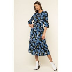 Sukienka codzienna MICHAEL Michael Kors Floral Print Midi MH98Z8TDFZ. Sukienki damskie MICHAEL Michael Kors, na co dzień, bez wzorów, z elastanu, bez kołnierzyka, bez rękawów, midi, proste. W wyprzedaży za 699,00 zł.